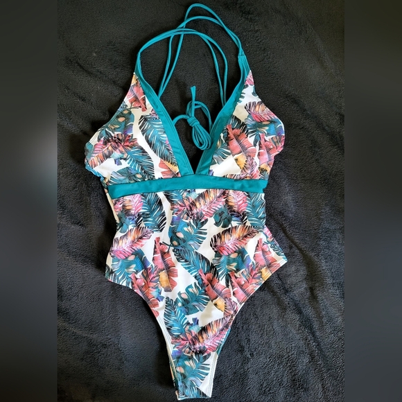 Shein Womens Teal Swimsuitv With Feather Print Size XL - Picture 1 of 4